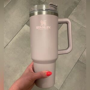 Stanley Rose Quartz 40oz Travel Mug with Handle